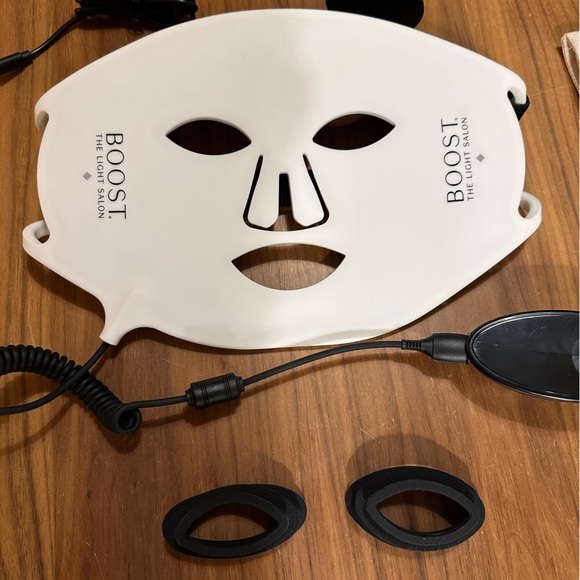 The Light Salon Boost Red Light LED Therapy Mask - Picture 6 of 8